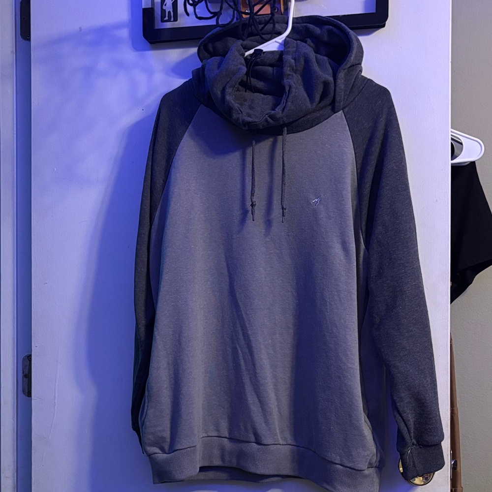 Men's Gray Hoodie